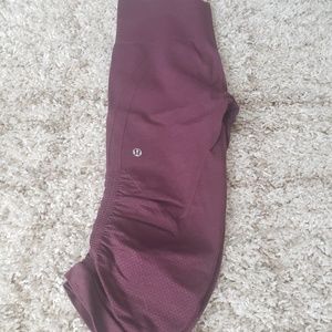 Lululemon ebb and flow crop